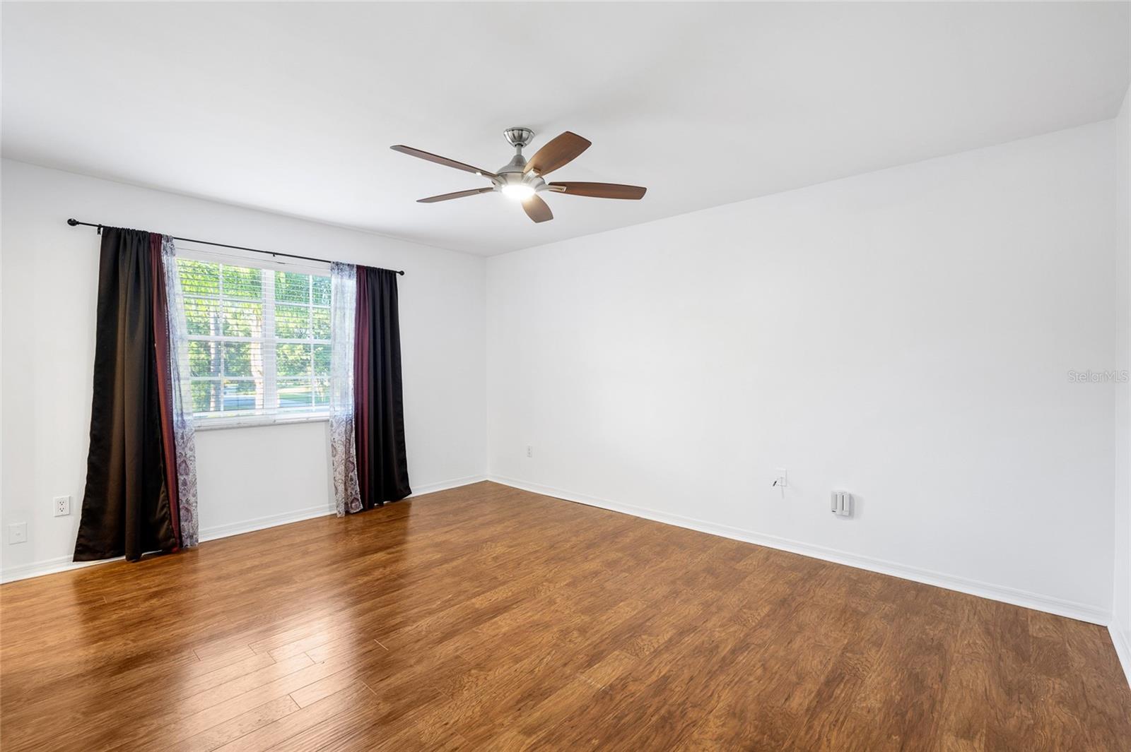 Image 14 of 41 For 3402 Latania Drive 321
