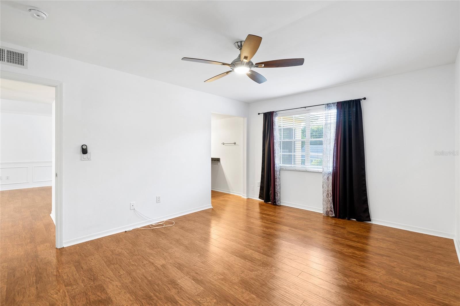 Image 15 of 41 For 3402 Latania Drive 321