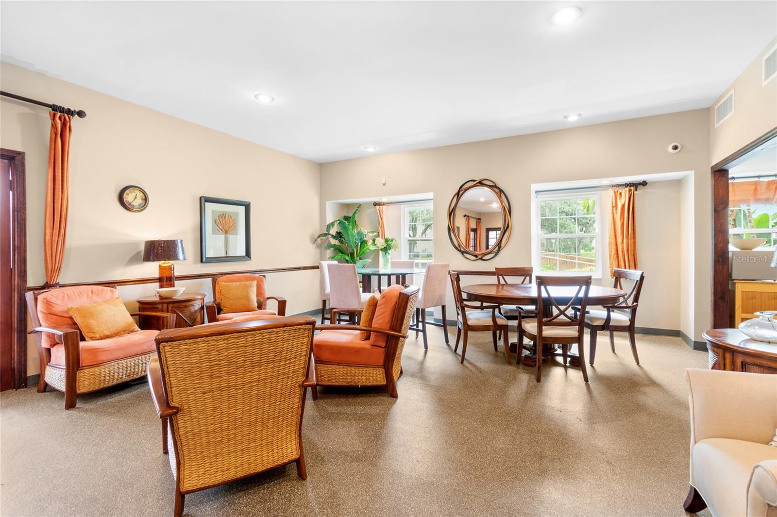 Image 33 of 41 For 3402 Latania Drive 321