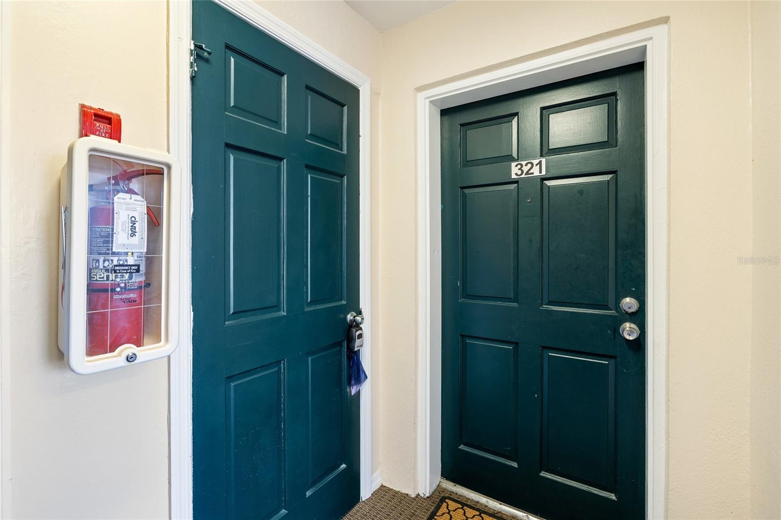 Image 7 of 41 For 3402 Latania Drive 321