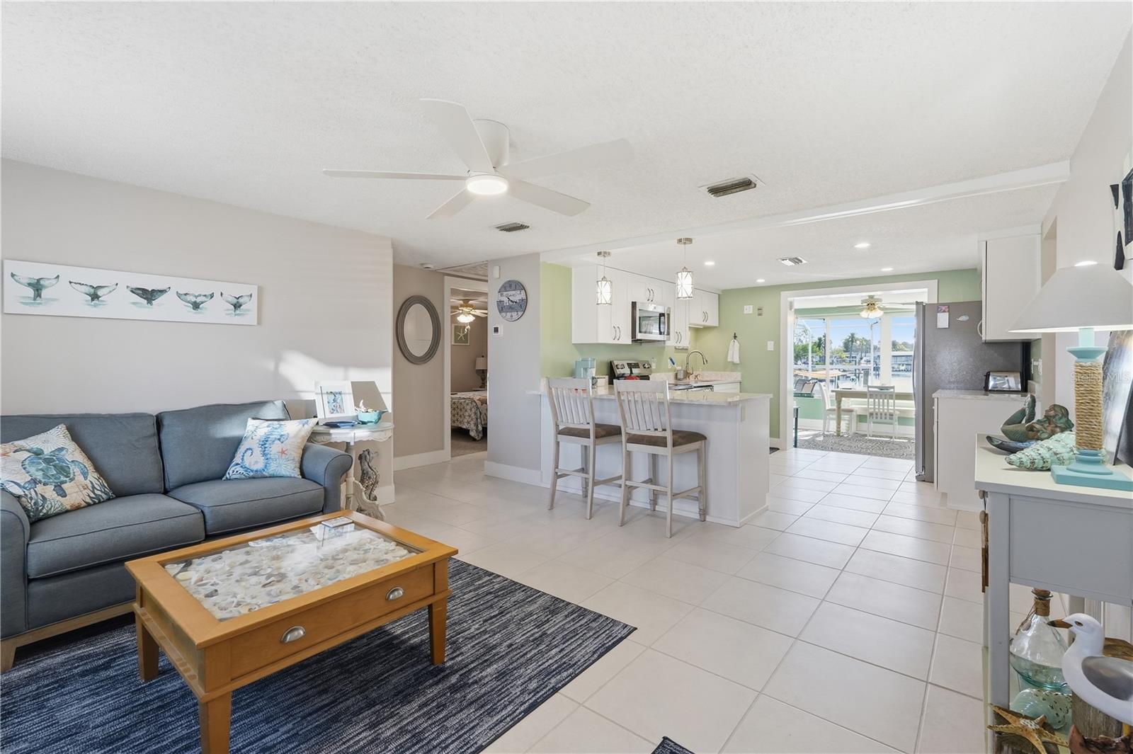 Listing photo id 8 for 12532 5th Isle