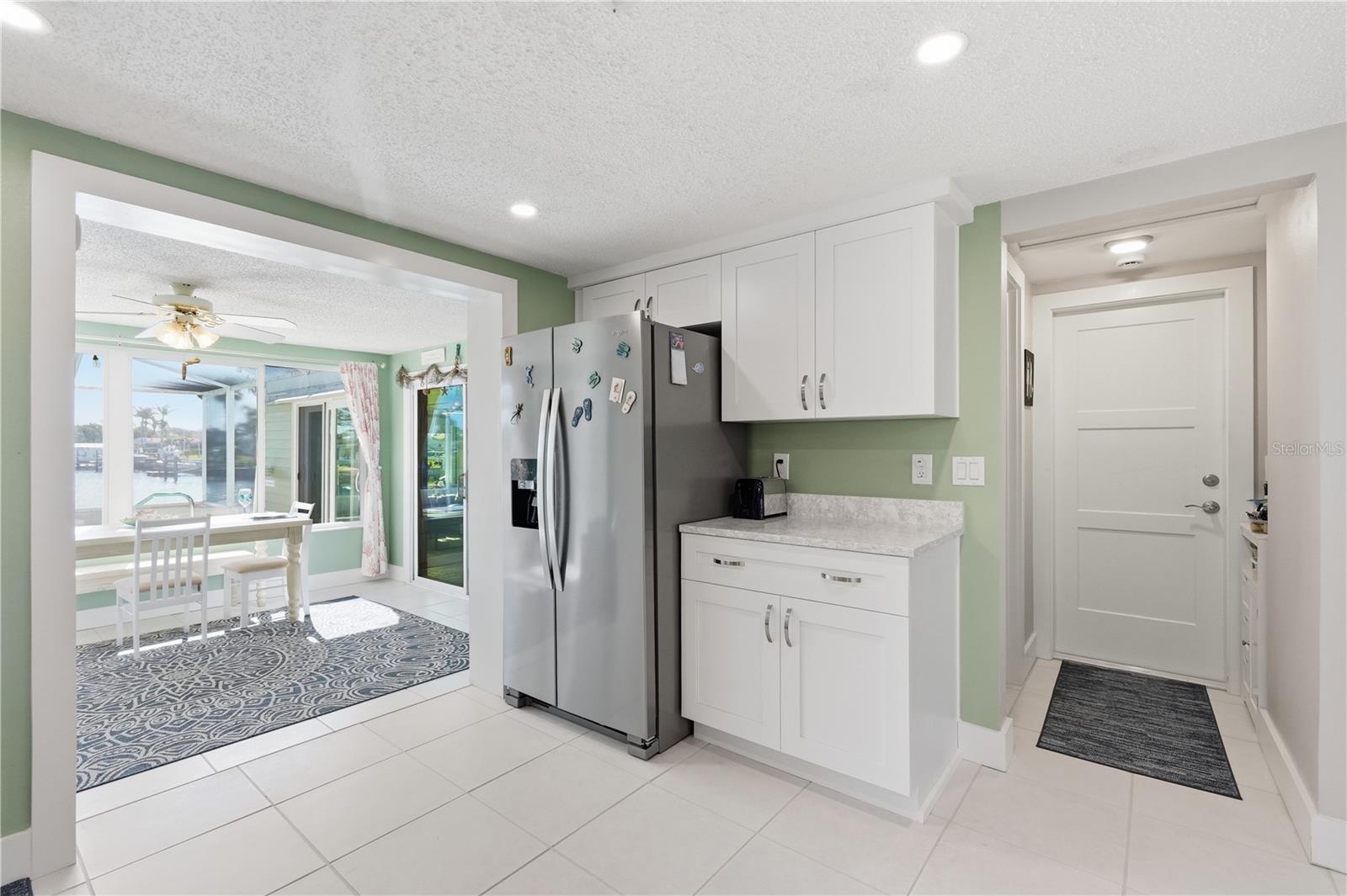 Listing photo id 15 for 12532 5th Isle