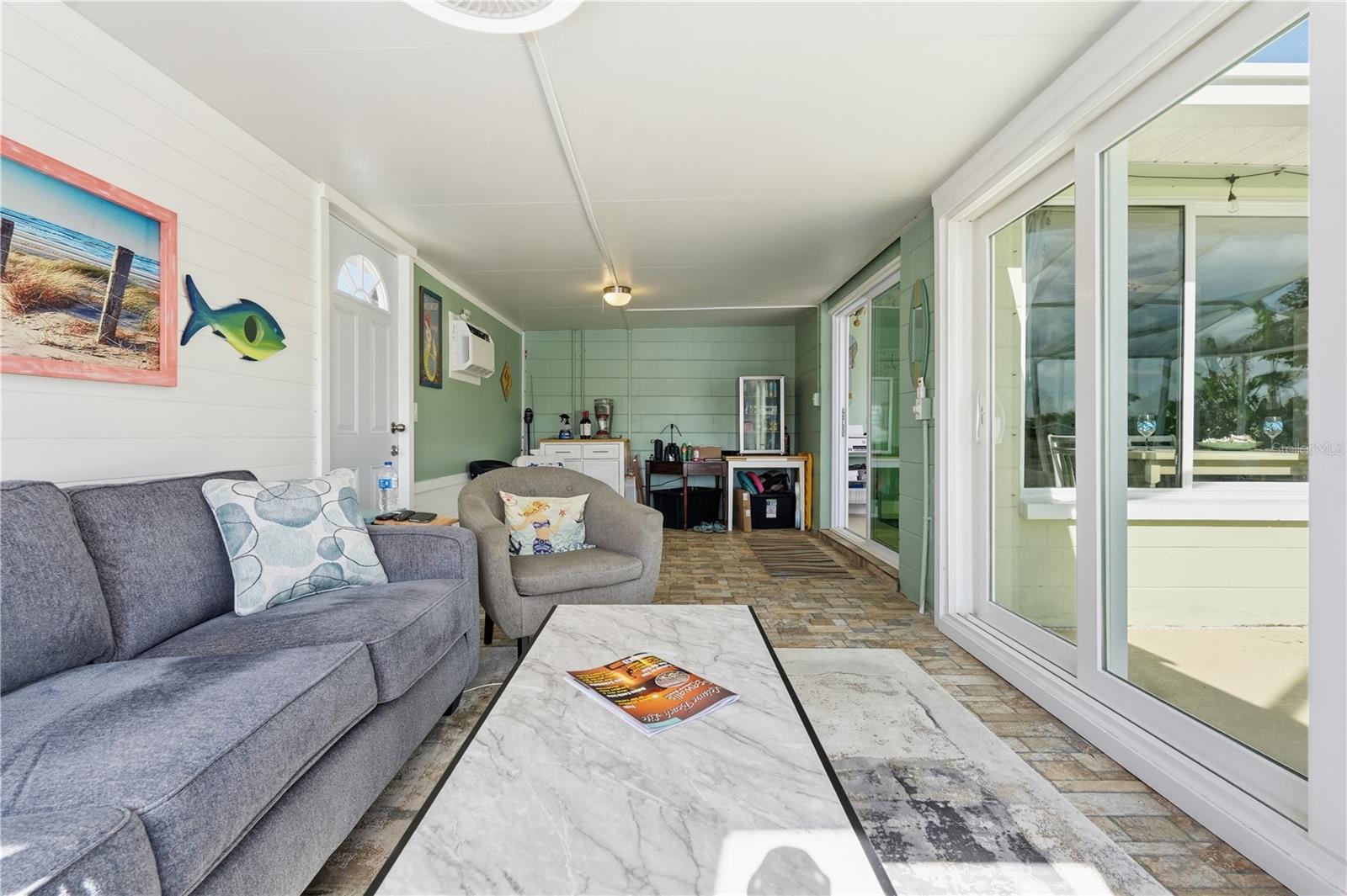 Listing photo id 22 for 12532 5th Isle