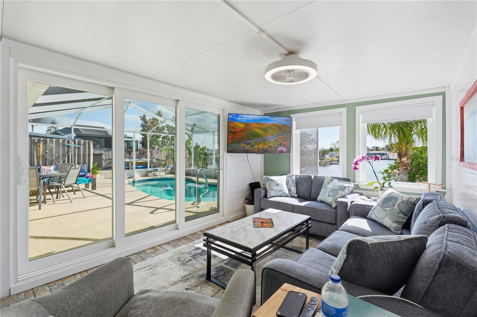 Listing photo id 23 for 12532 5th Isle