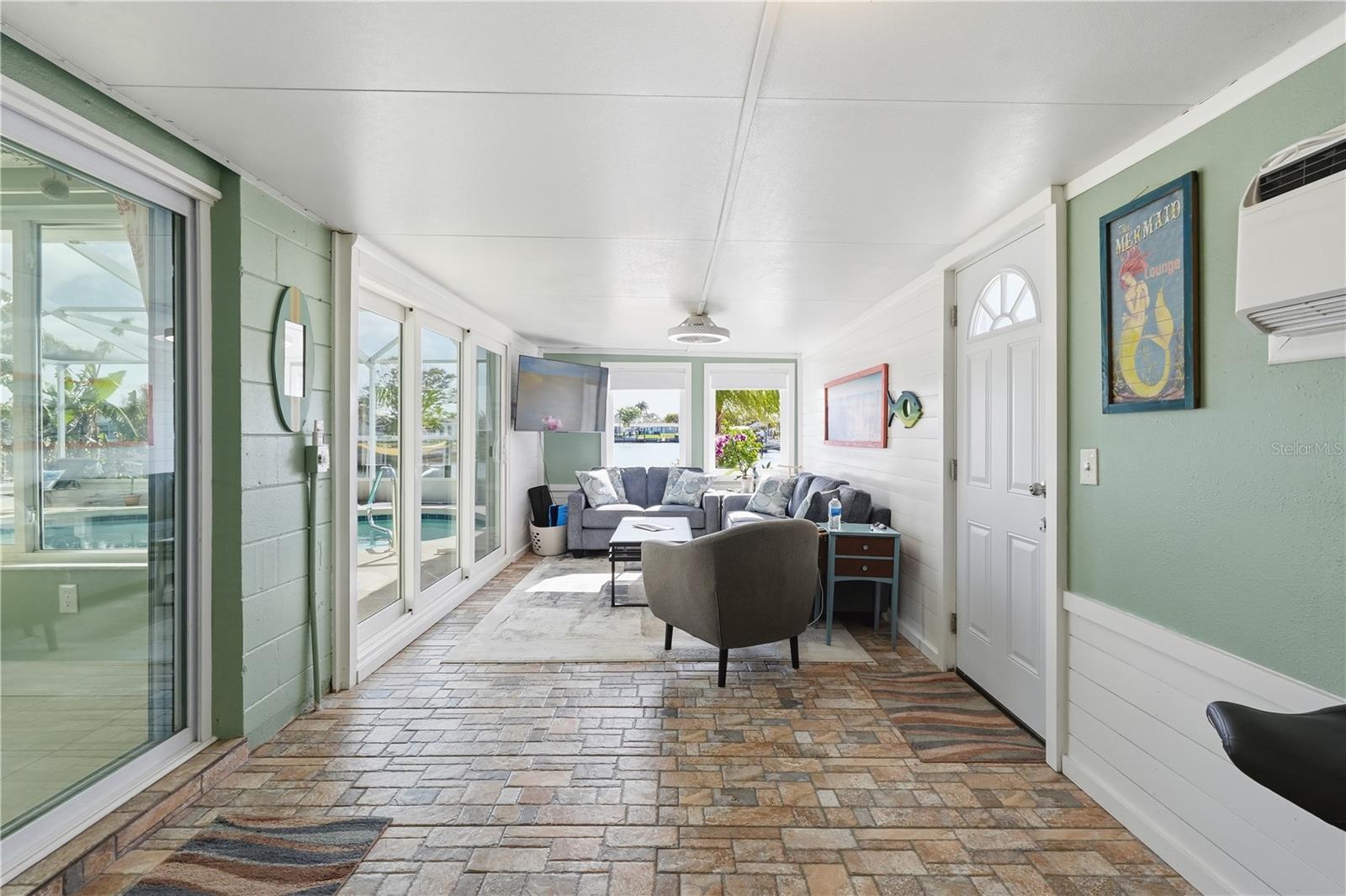 Listing photo id 25 for 12532 5th Isle