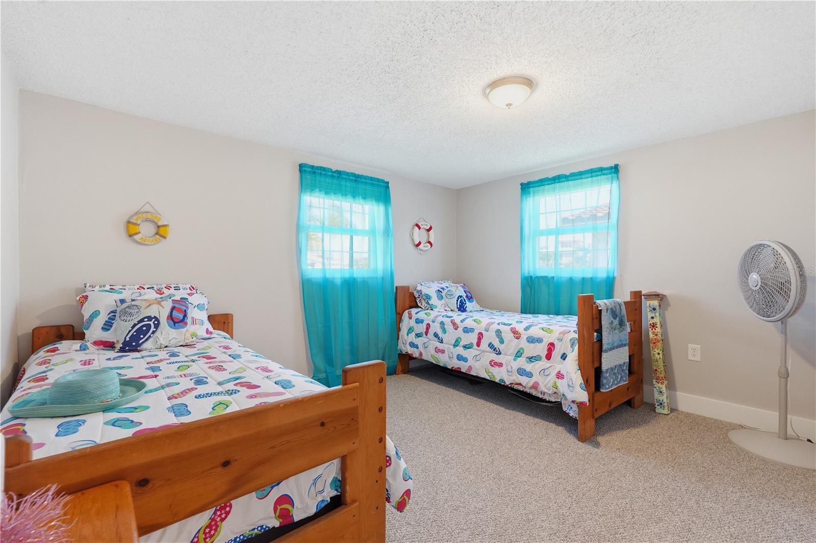 Listing photo id 34 for 12532 5th Isle