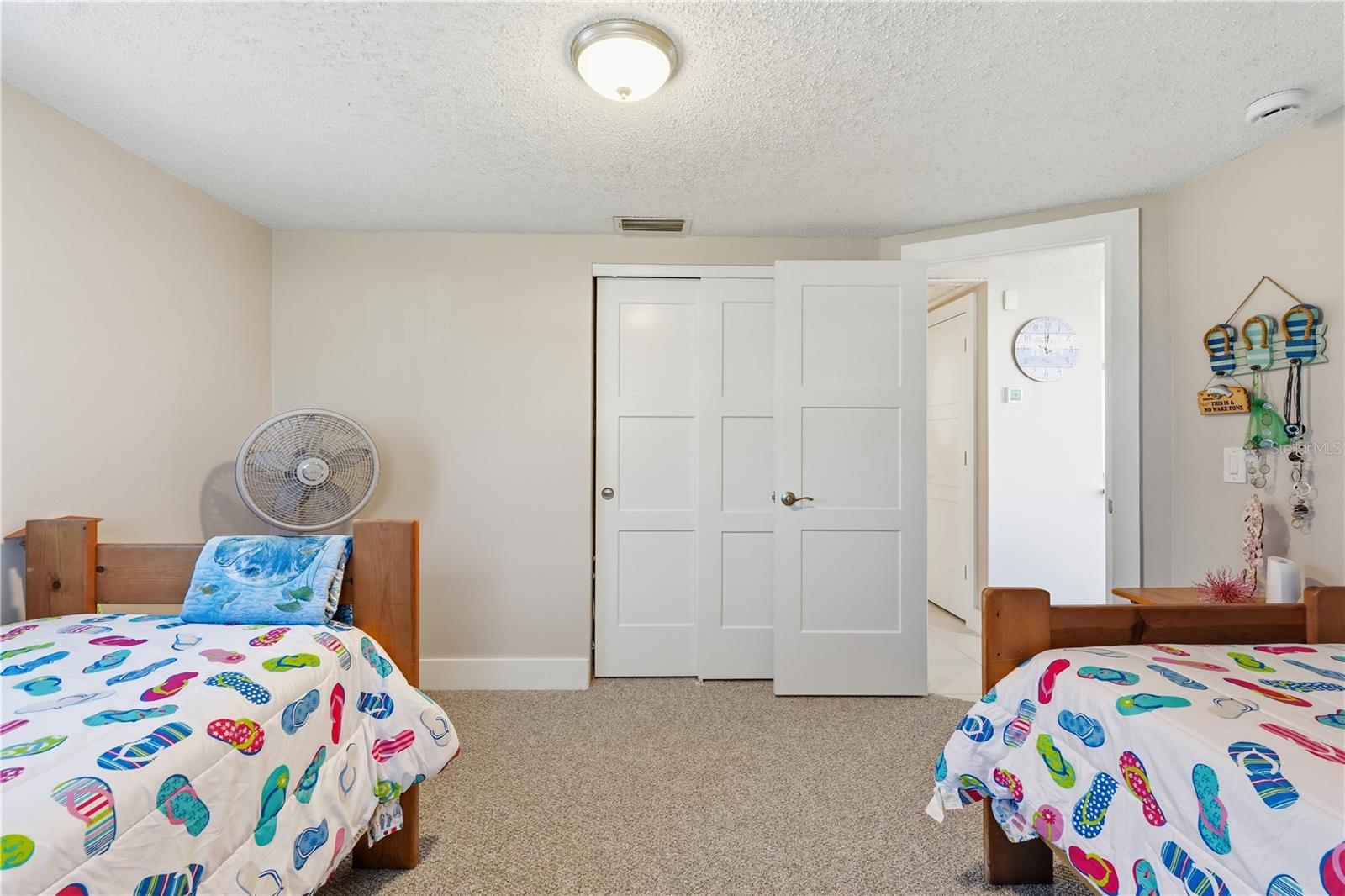 Listing photo id 35 for 12532 5th Isle