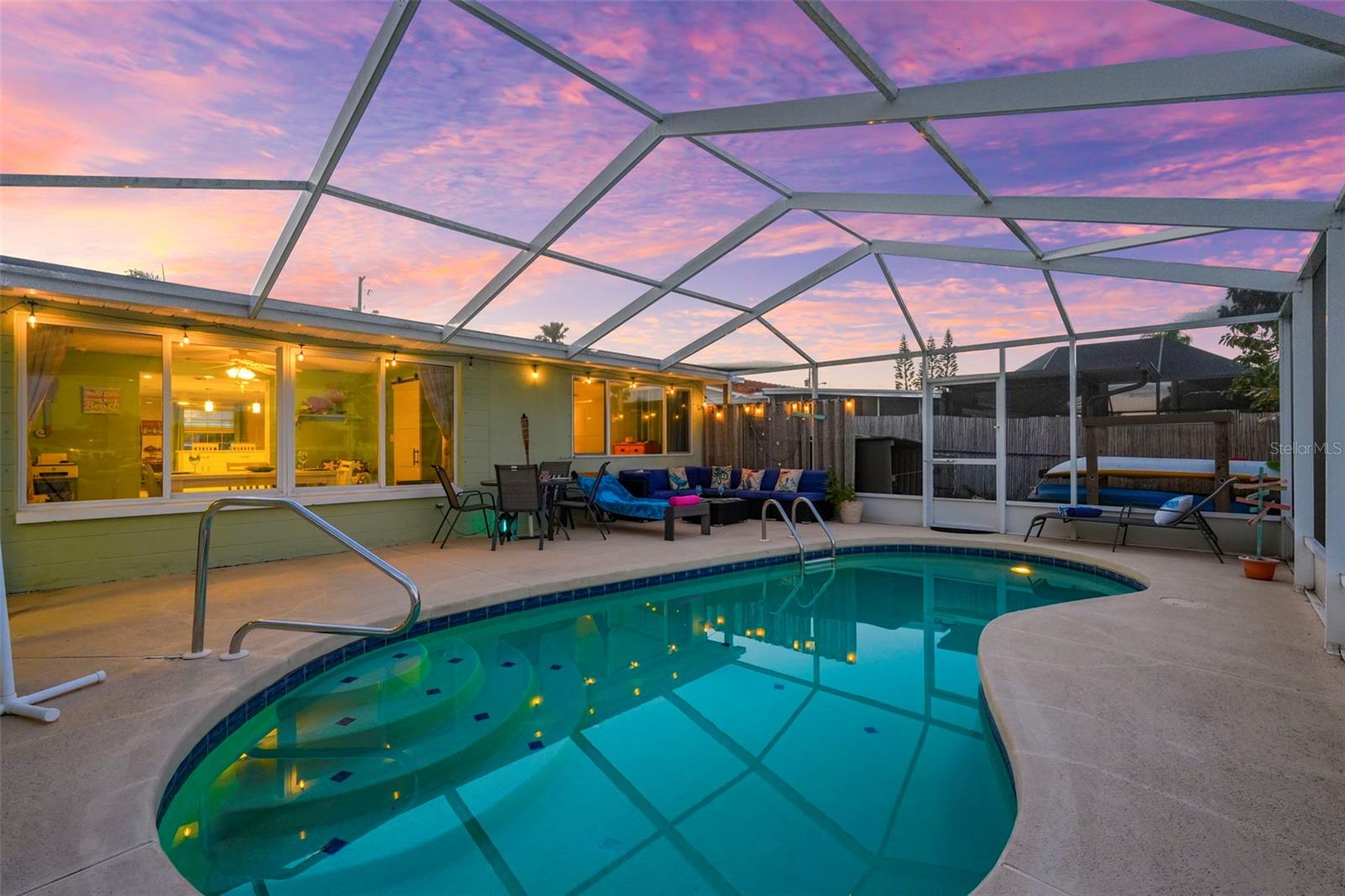 Listing photo id 40 for 12532 5th Isle