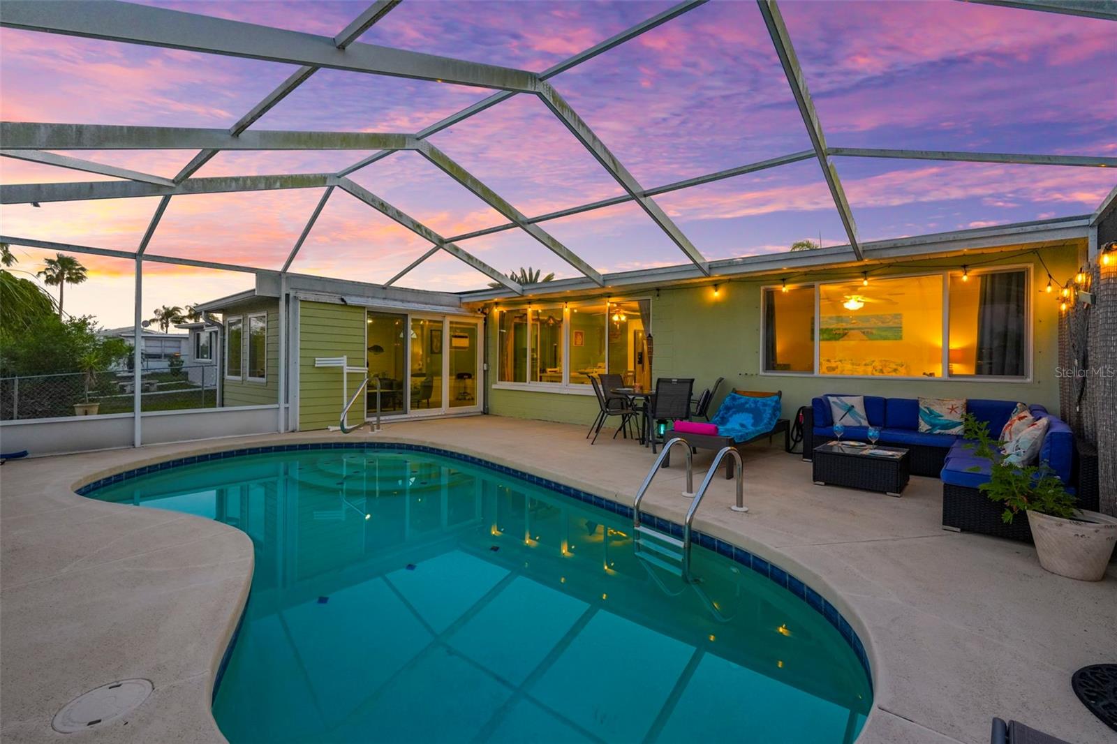 Listing photo id 42 for 12532 5th Isle