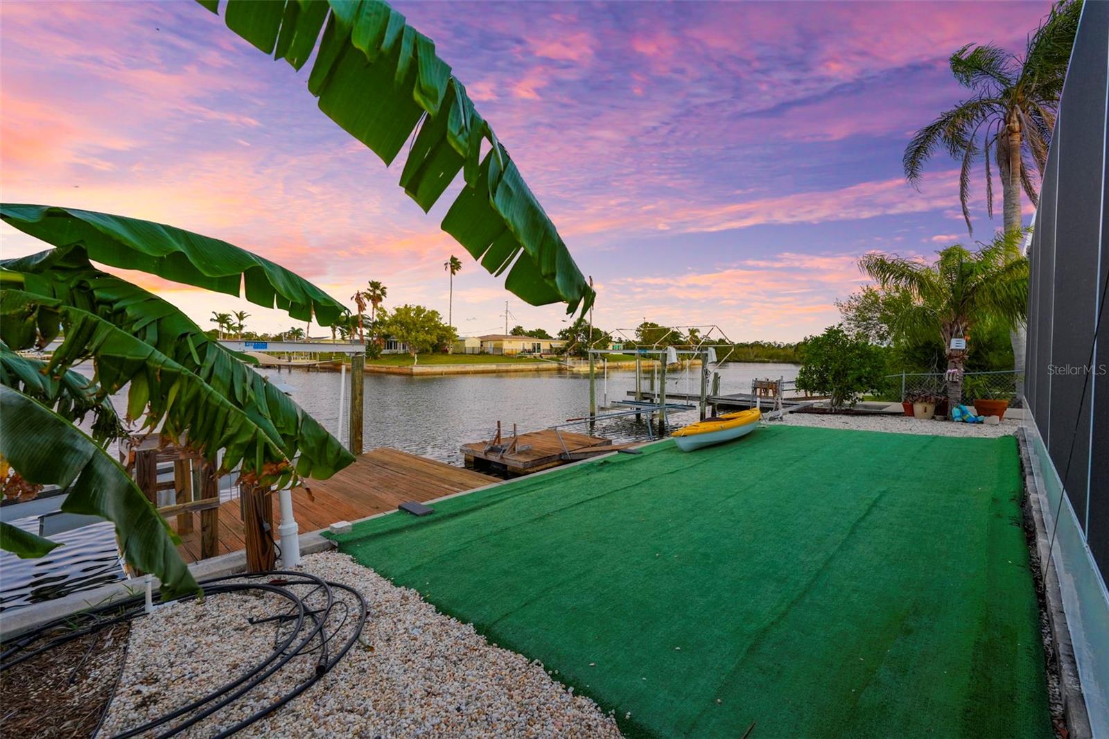 Listing photo id 46 for 12532 5th Isle