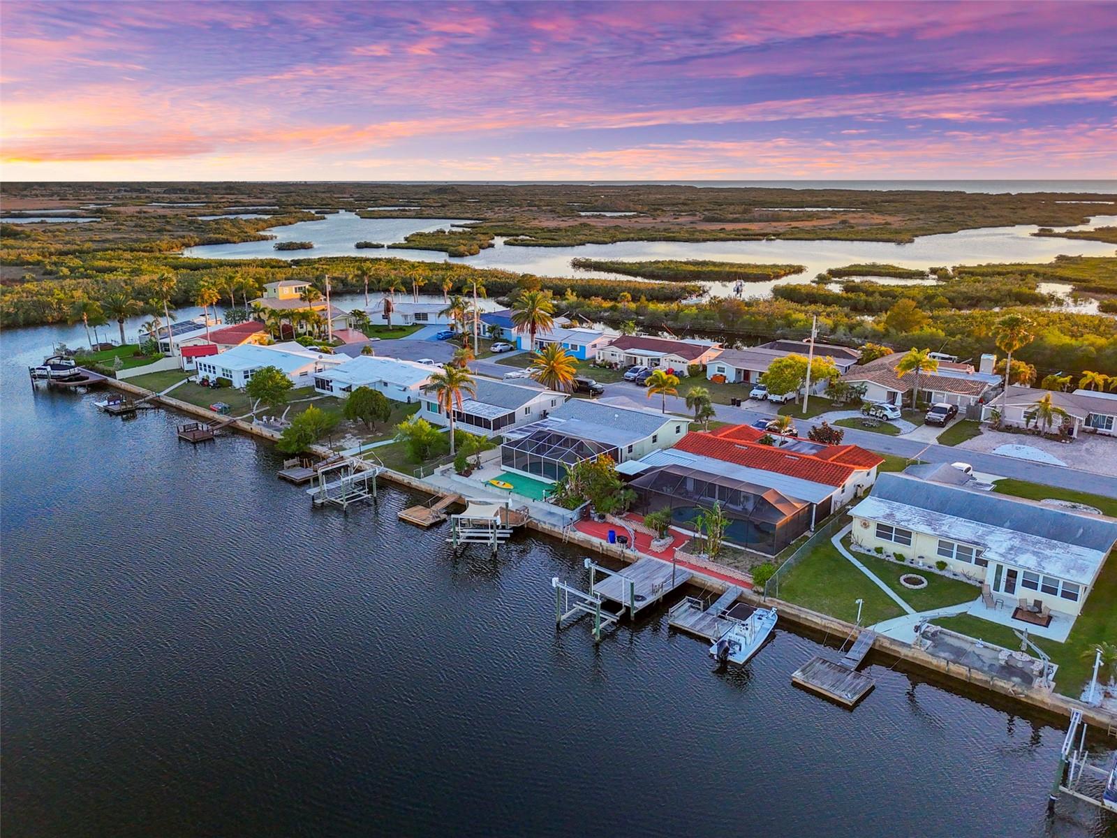 Listing photo id 63 for 12532 5th Isle