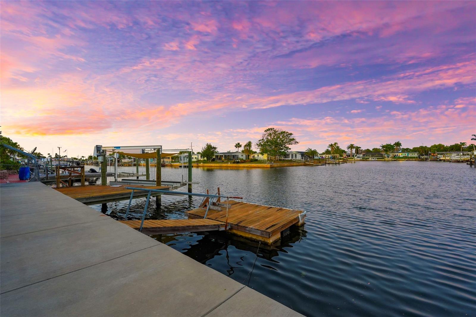 Listing photo id 67 for 12532 5th Isle