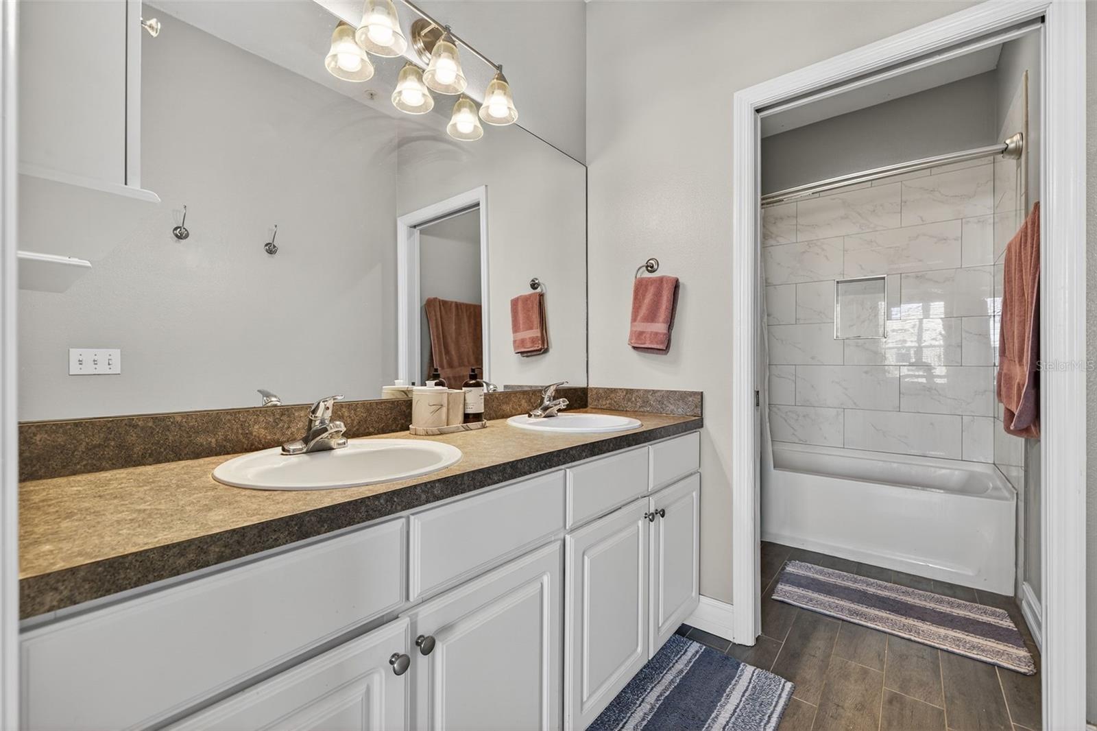 Image 17 of 31 For 3108 Toscana Circle