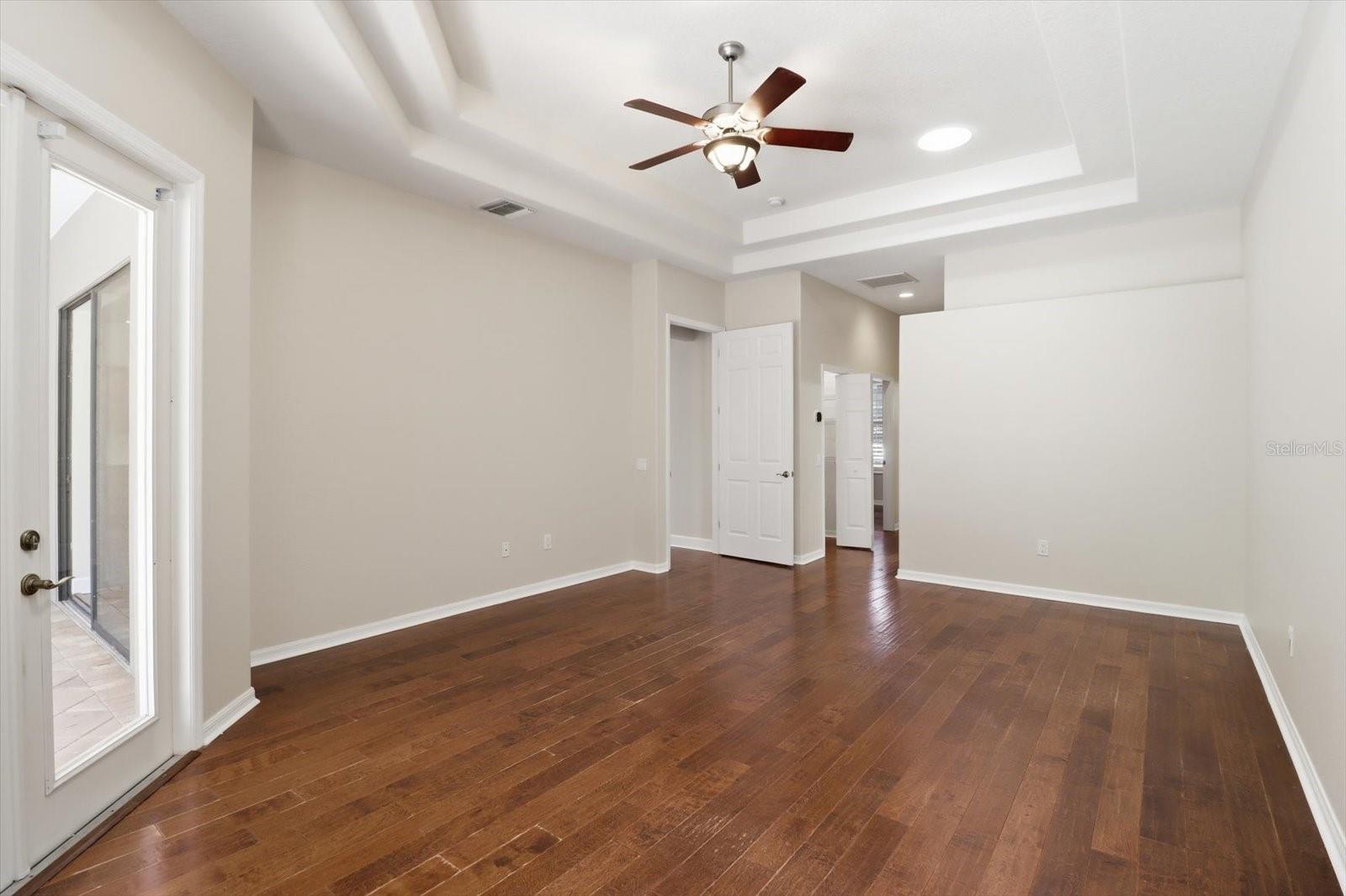 Image 19 of 46 For 5902 Hammock Woods Drive