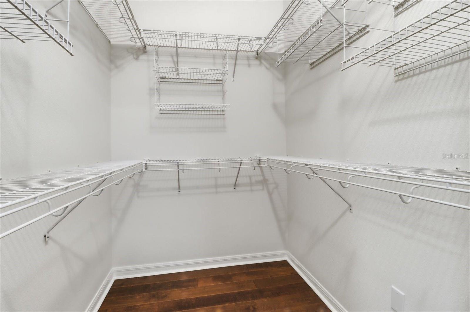 Image 21 of 46 For 5902 Hammock Woods Drive