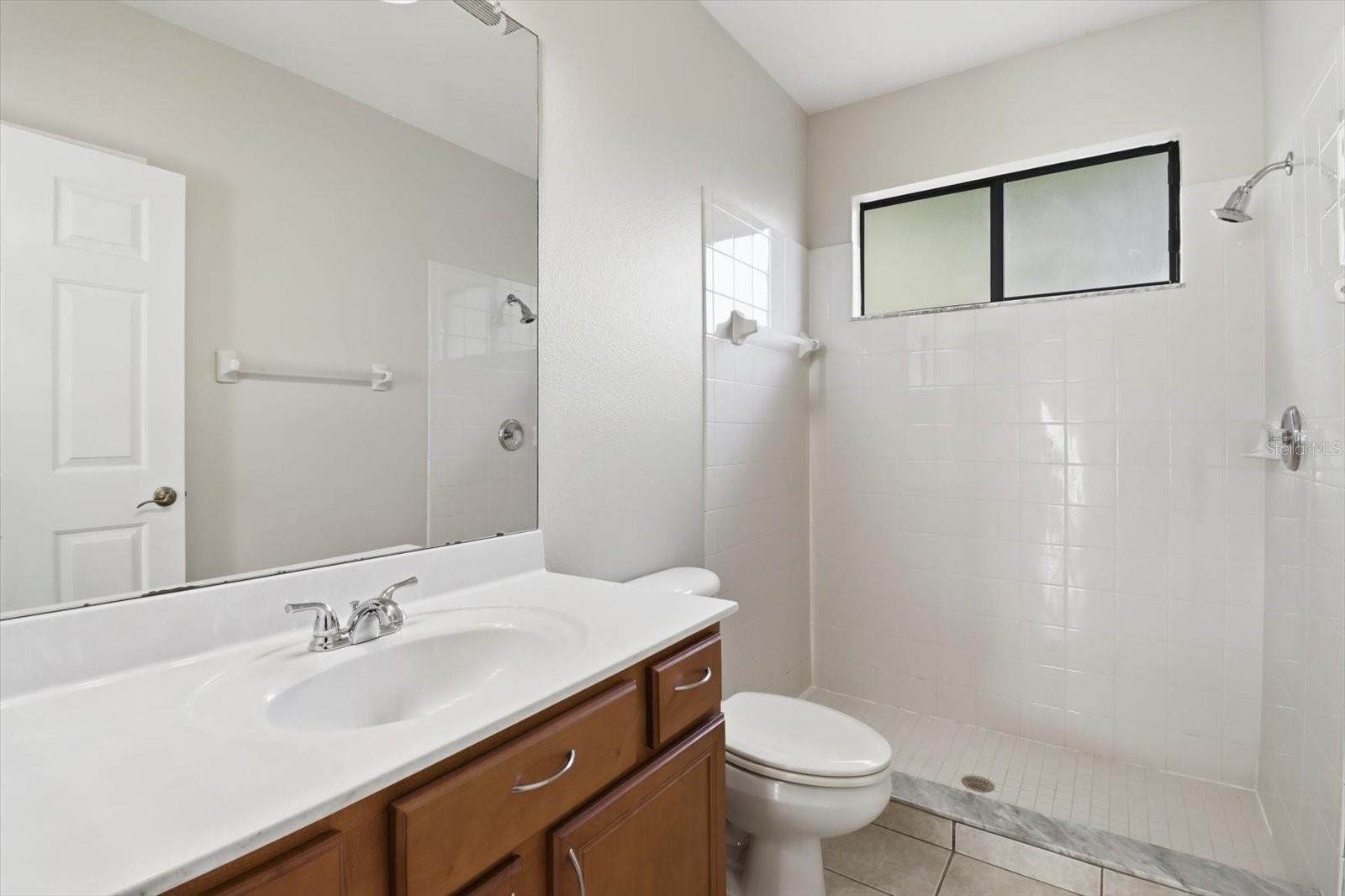 Image 27 of 46 For 5902 Hammock Woods Drive