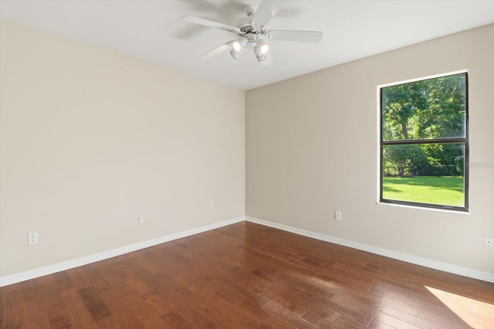 Image 31 of 46 For 5902 Hammock Woods Drive