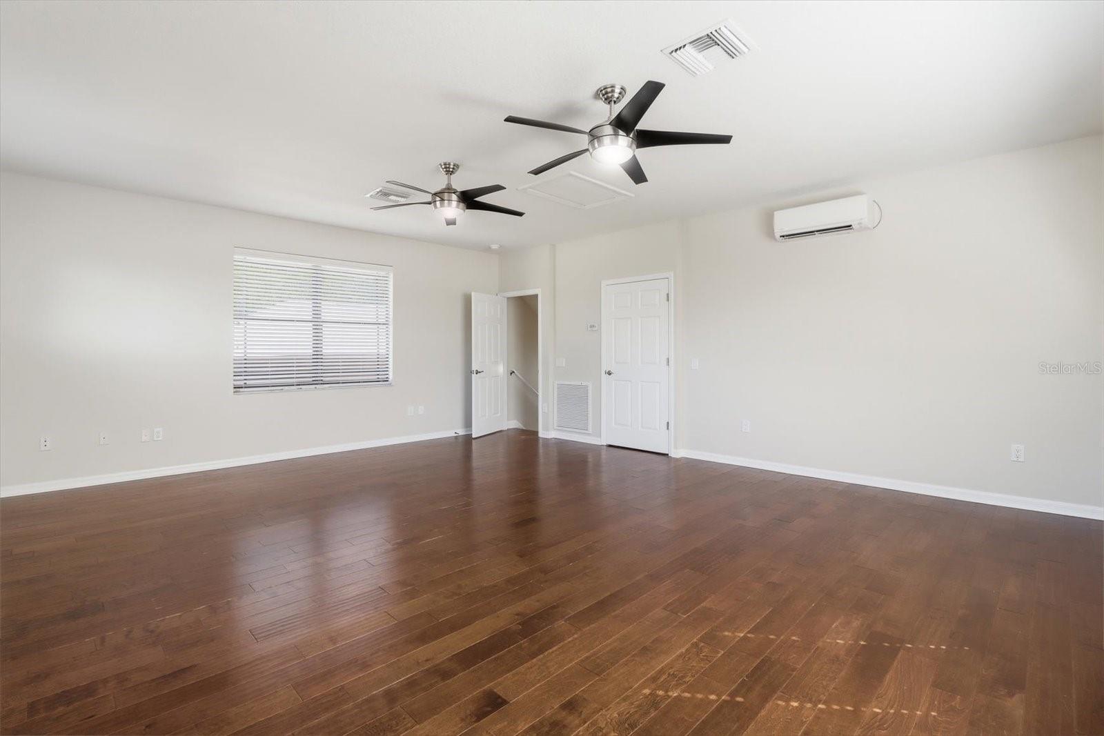 Image 34 of 46 For 5902 Hammock Woods Drive