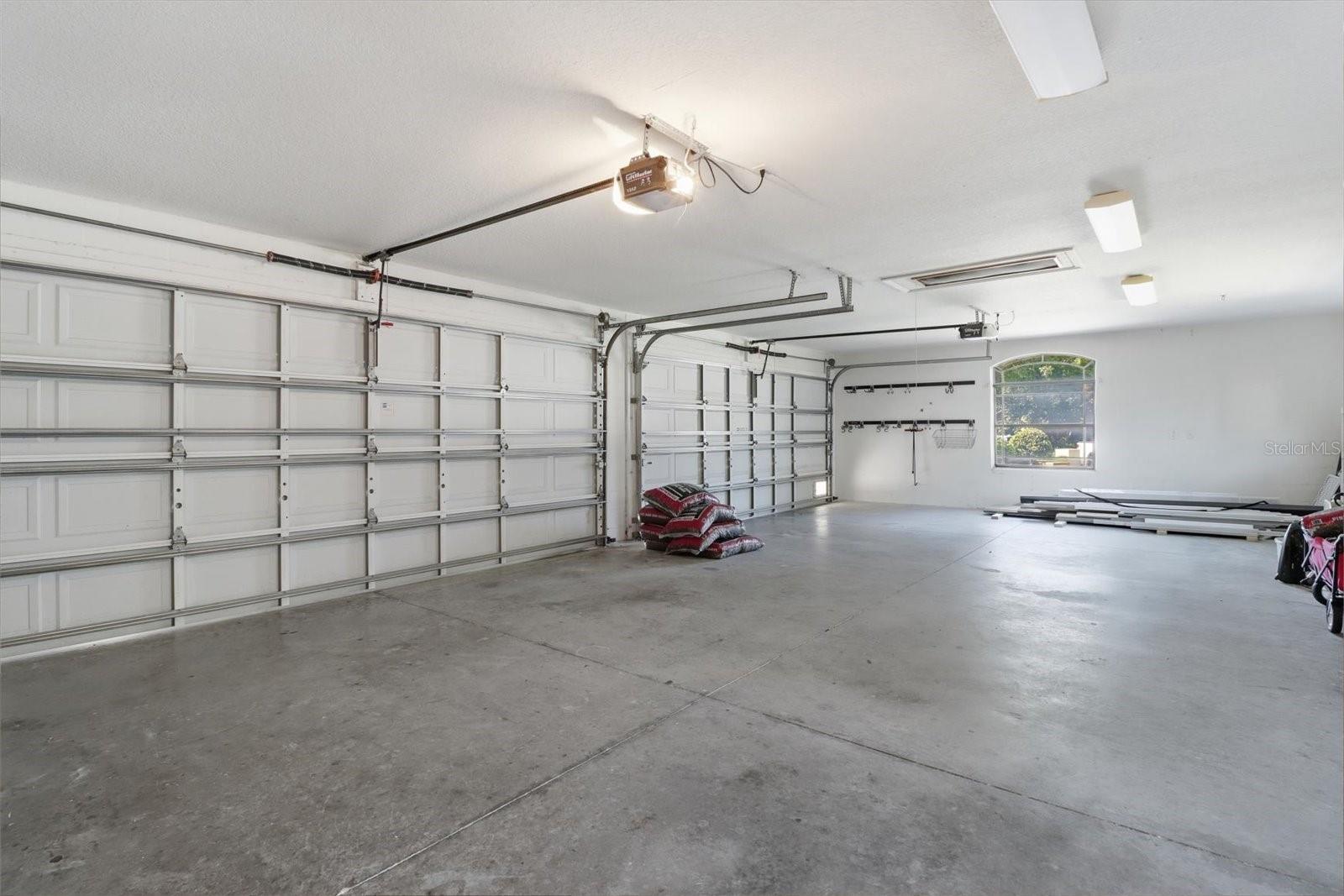 Image 36 of 46 For 5902 Hammock Woods Drive