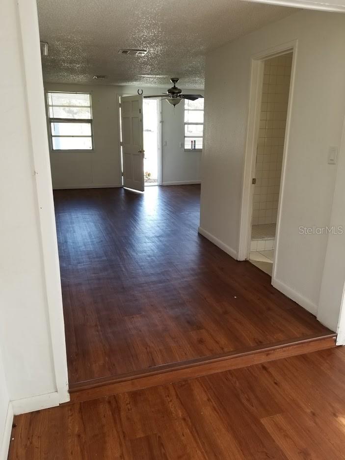 Image 3 of 8 For 7039 Aurora Drive