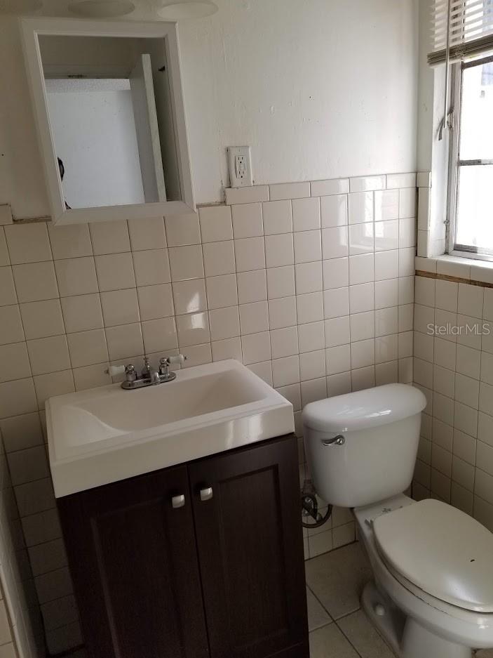 Image 6 of 8 For 7039 Aurora Drive