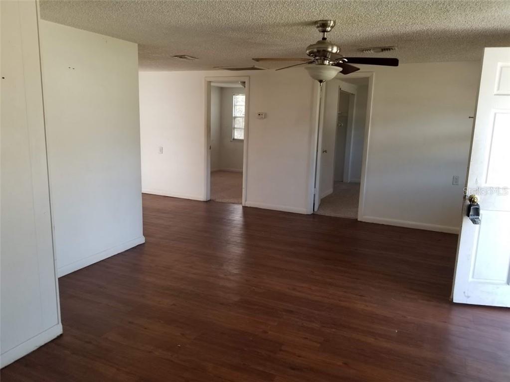 Image 8 of 8 For 7039 Aurora Drive