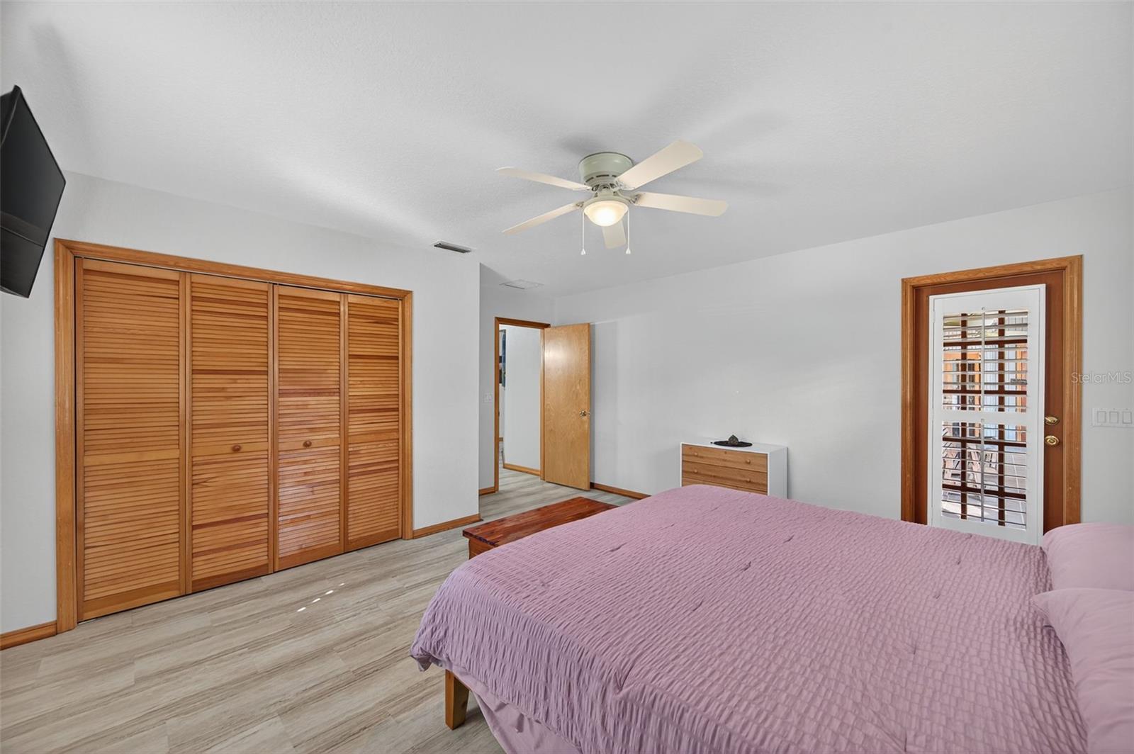 Image 21 of 48 For 1312 Grove Avenue