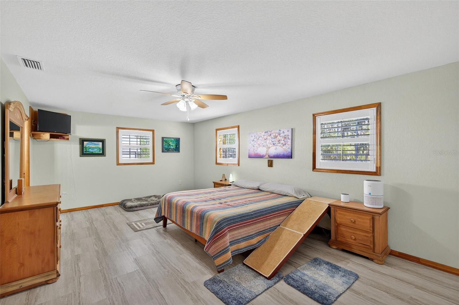 Image 26 of 48 For 1312 Grove Avenue