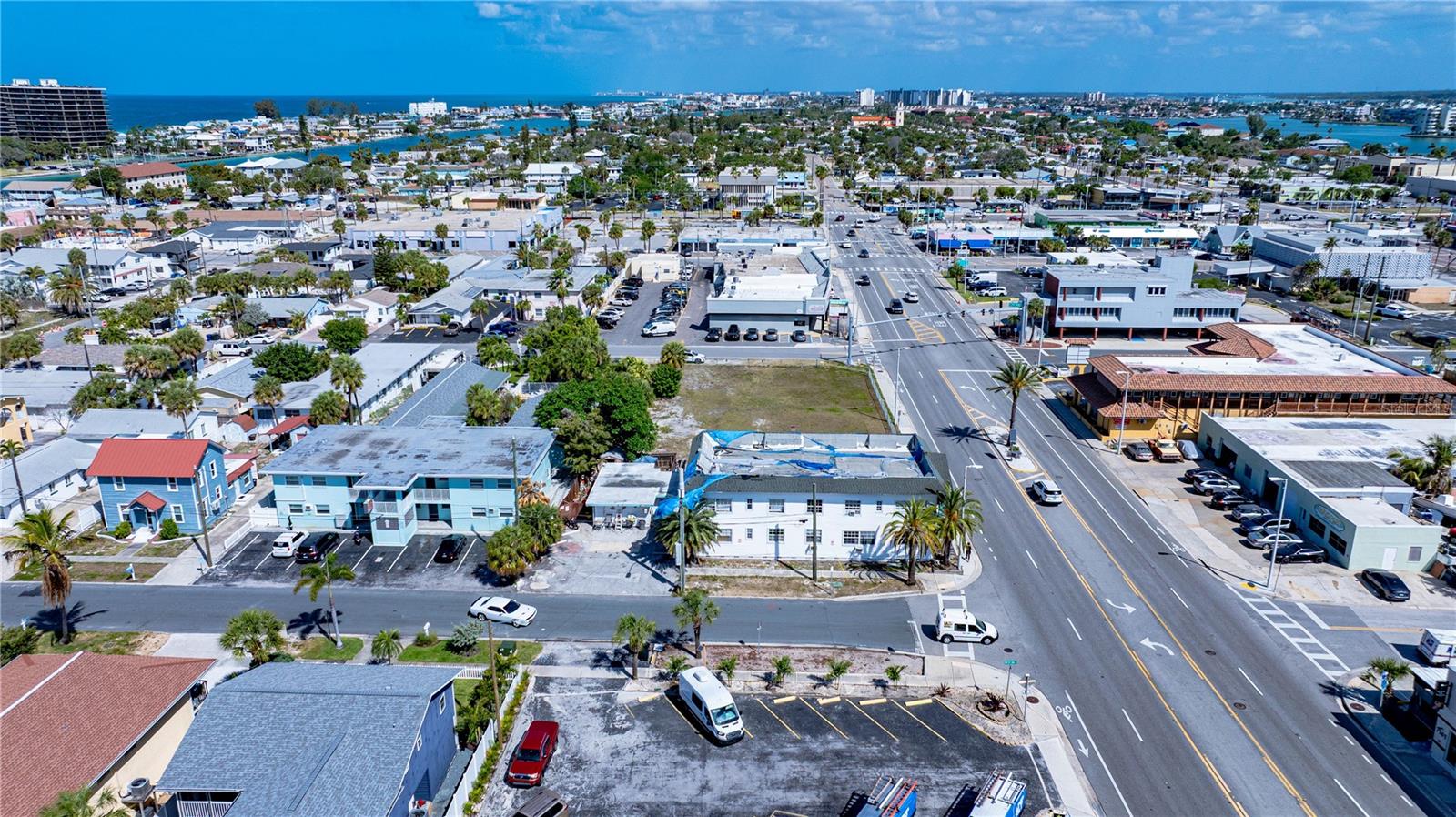 Image 12 of 21 For 7210 Gulf Boulevard