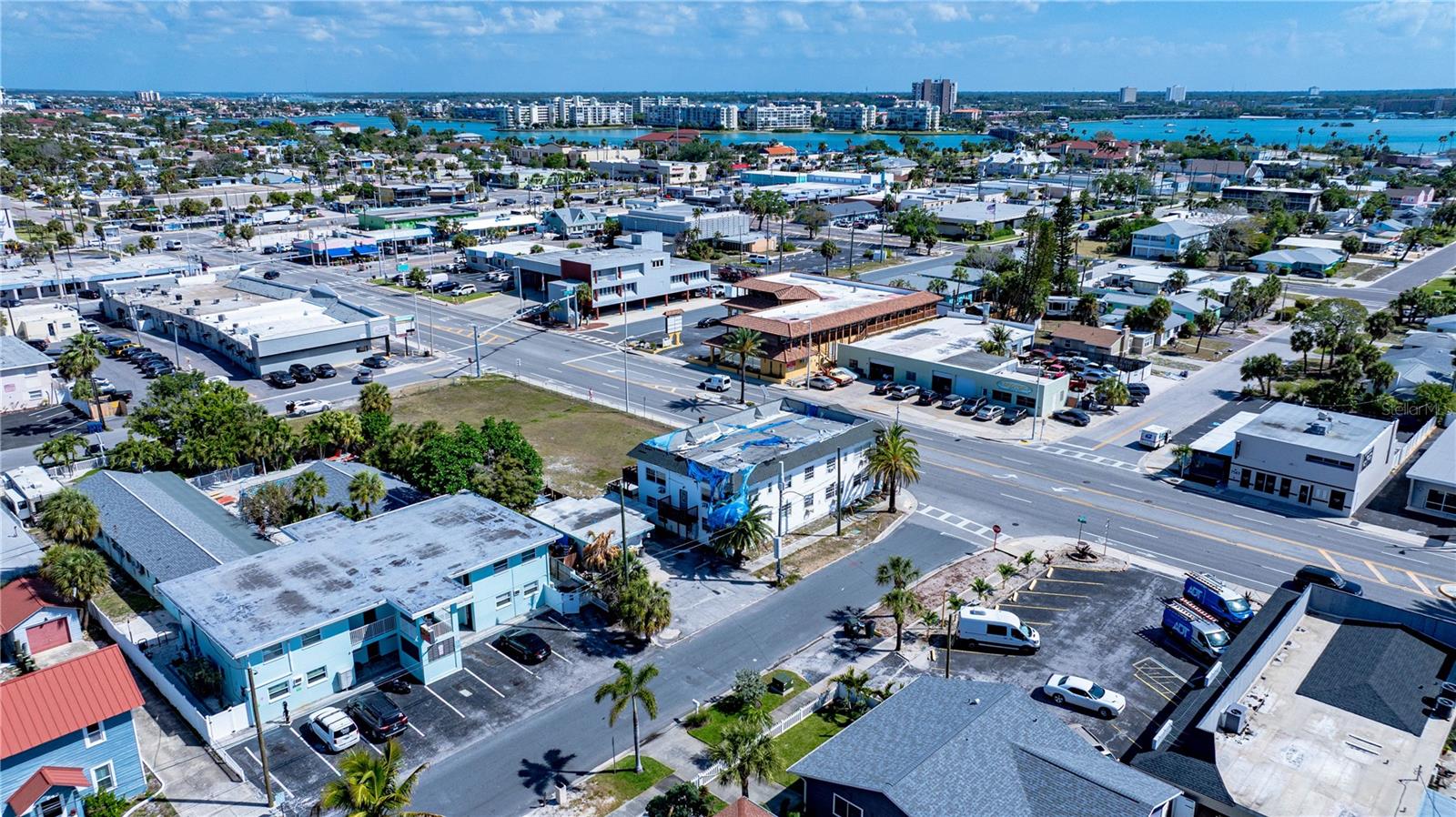 Image 13 of 21 For 7210 Gulf Boulevard