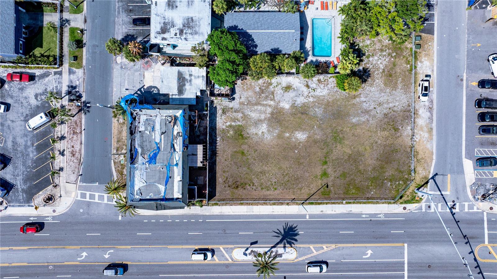 Image 14 of 21 For 7210 Gulf Boulevard