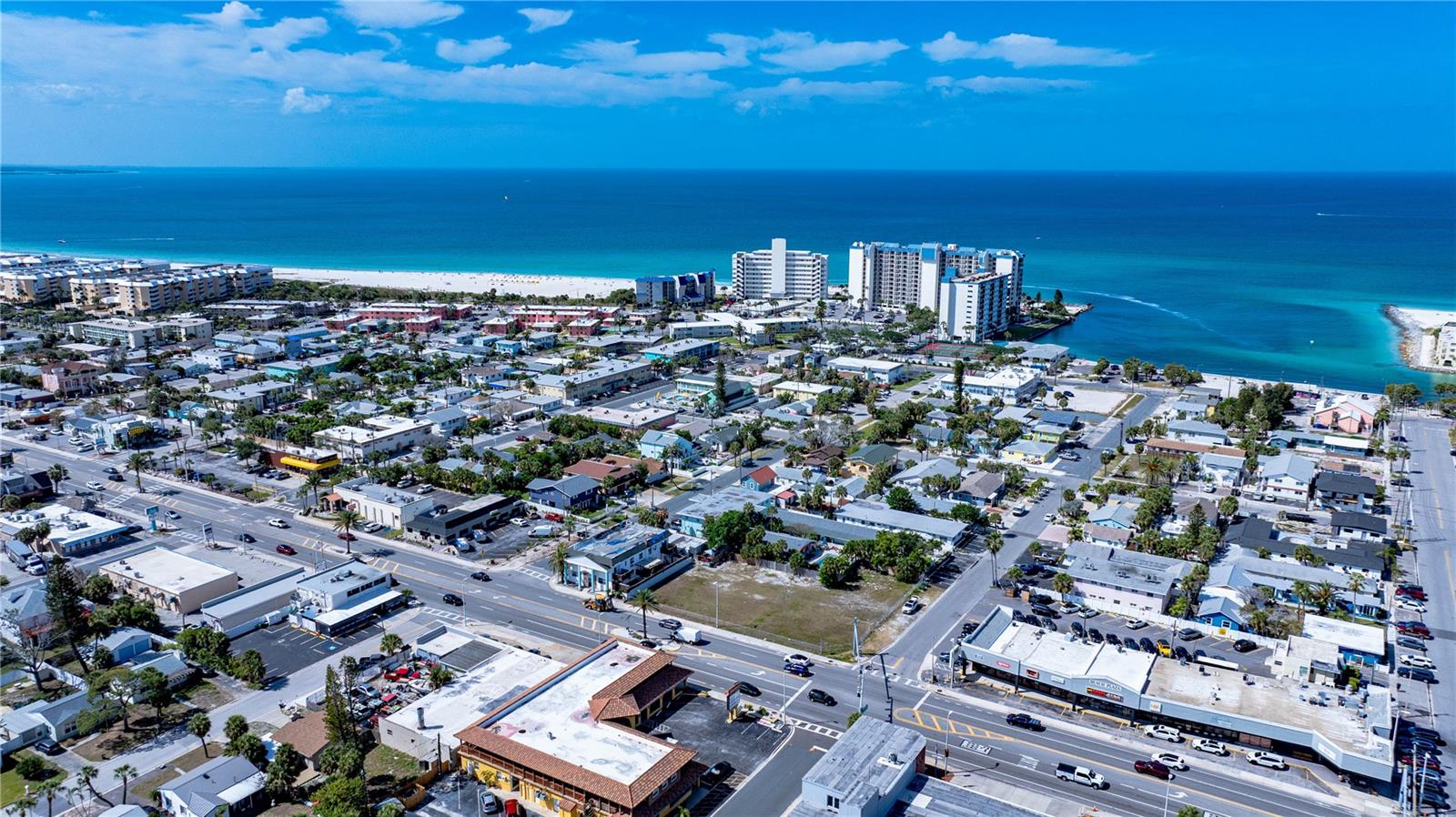 Image 19 of 21 For 7210 Gulf Boulevard