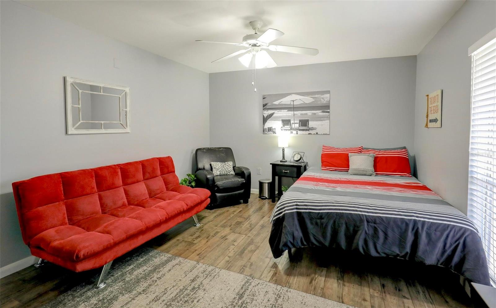 Image 22 of 55 For 8911 Blind Pass Road 321