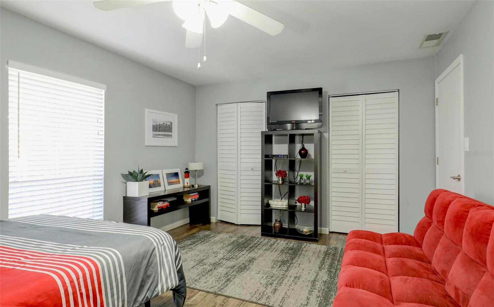 Image 23 of 55 For 8911 Blind Pass Road 321