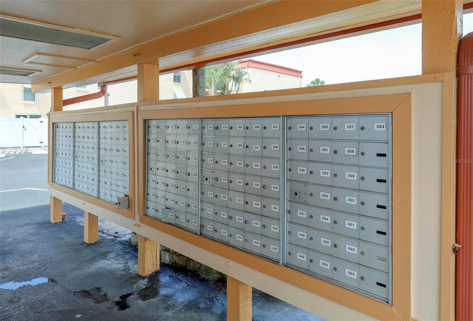 Image 41 of 55 For 8911 Blind Pass Road 321