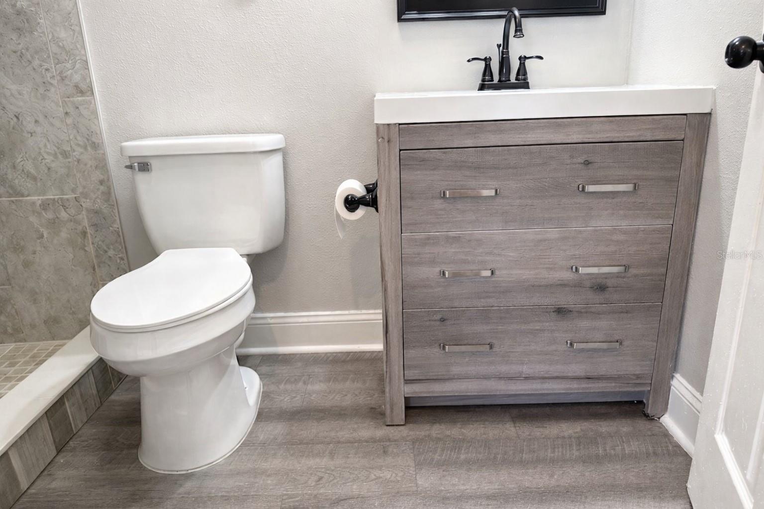 Image 13 of 14 For 6460 33rd Avenue N