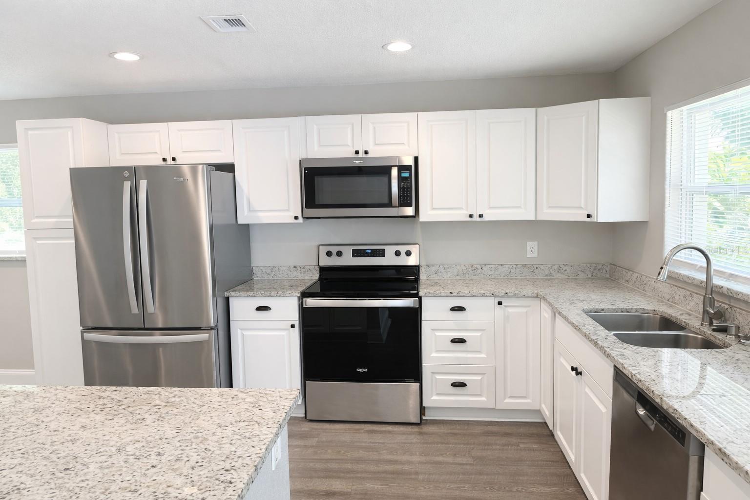 Image 4 of 14 For 6460 33rd Avenue N