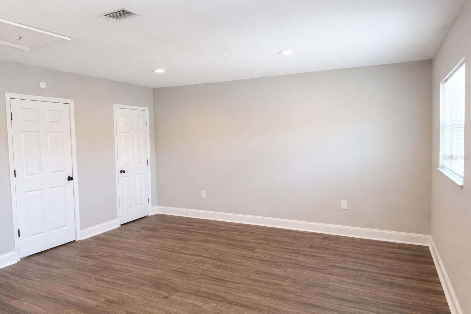 Image 6 of 14 For 6460 33rd Avenue N