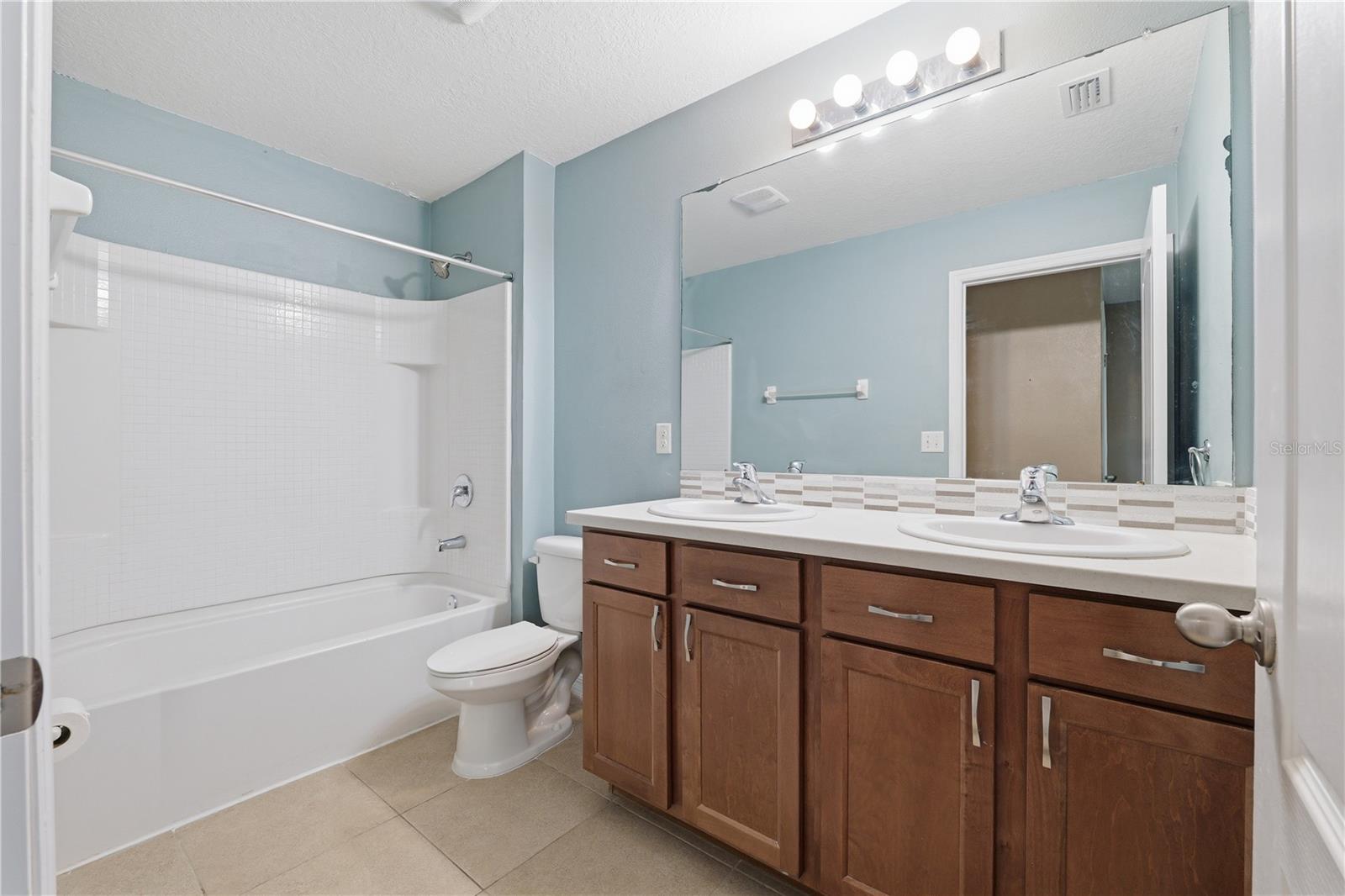 Image 27 of 42 For 13755 Covey Run Place