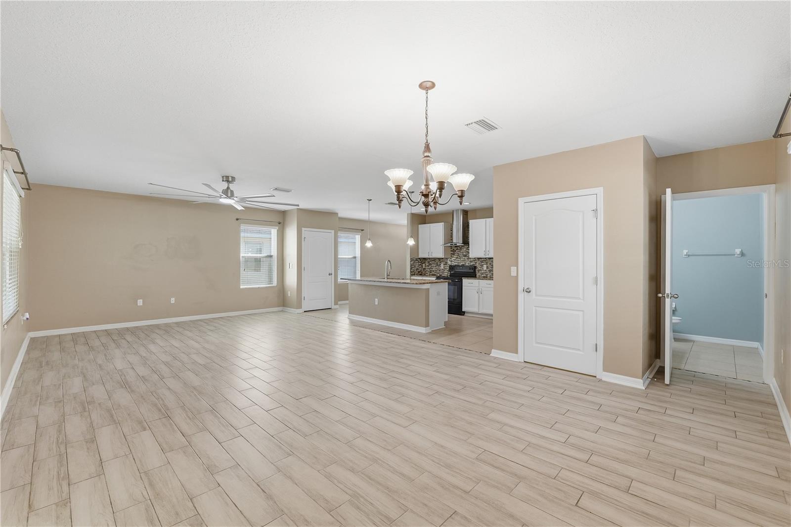 Image 9 of 42 For 13755 Covey Run Place