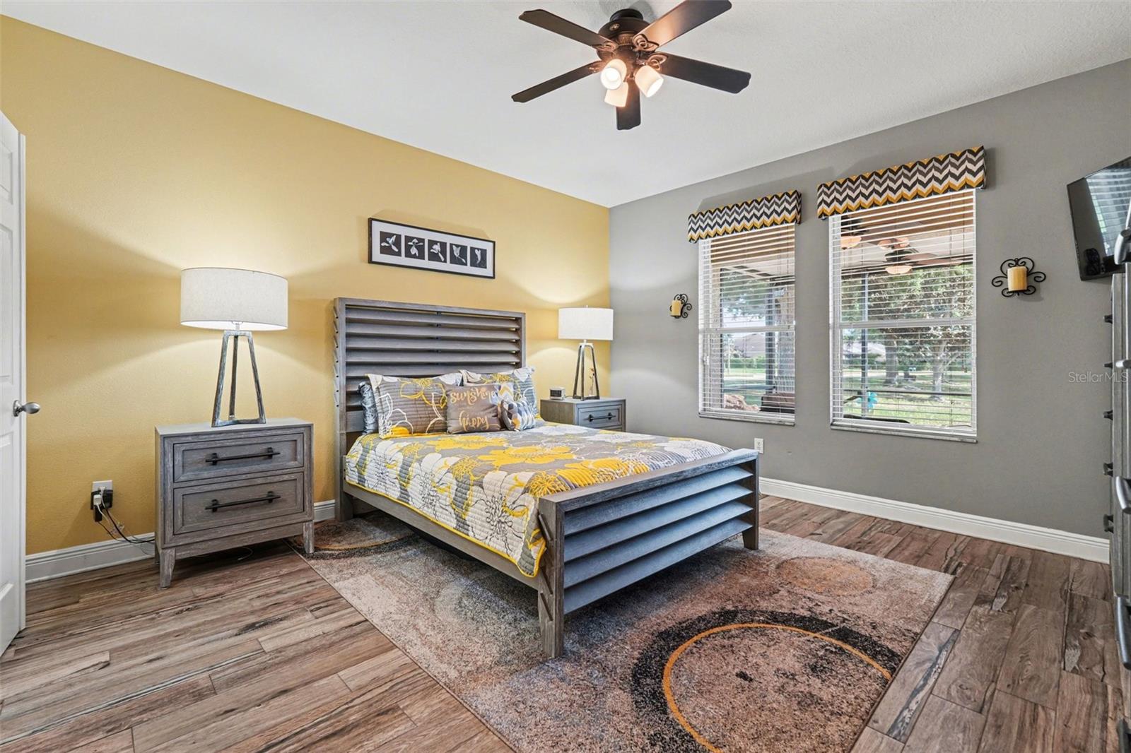 Listing photo id 16 for 2134 Barracuda Court