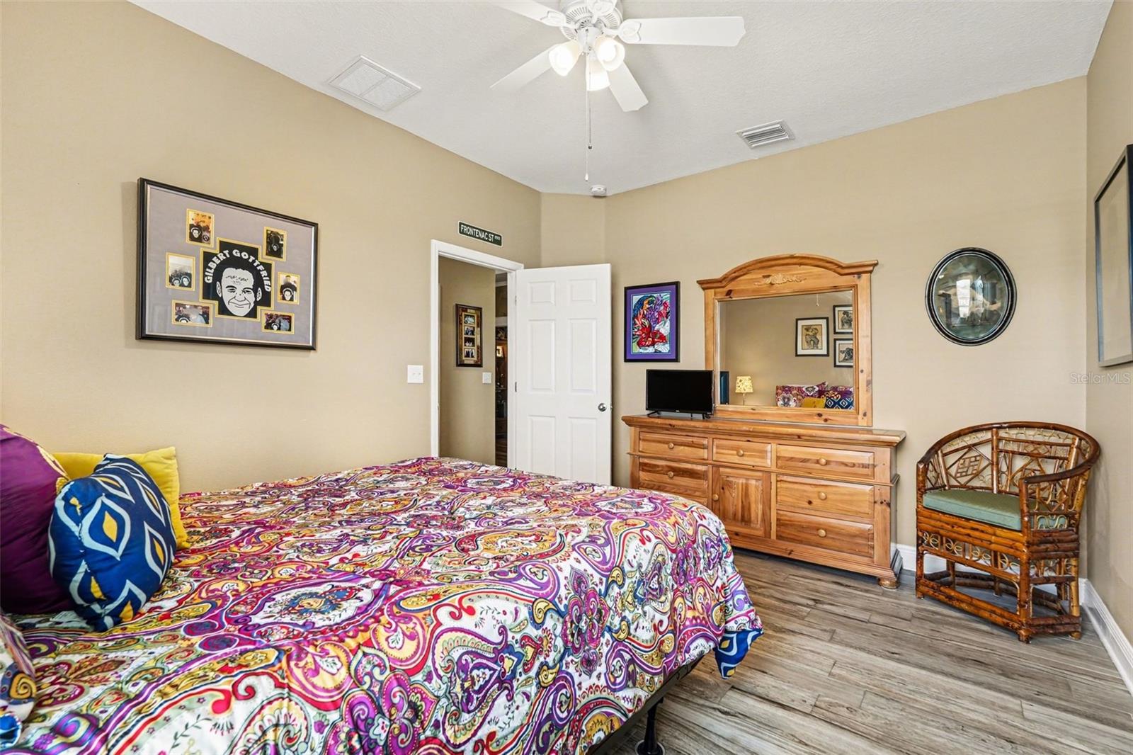 Listing photo id 20 for 2134 Barracuda Court