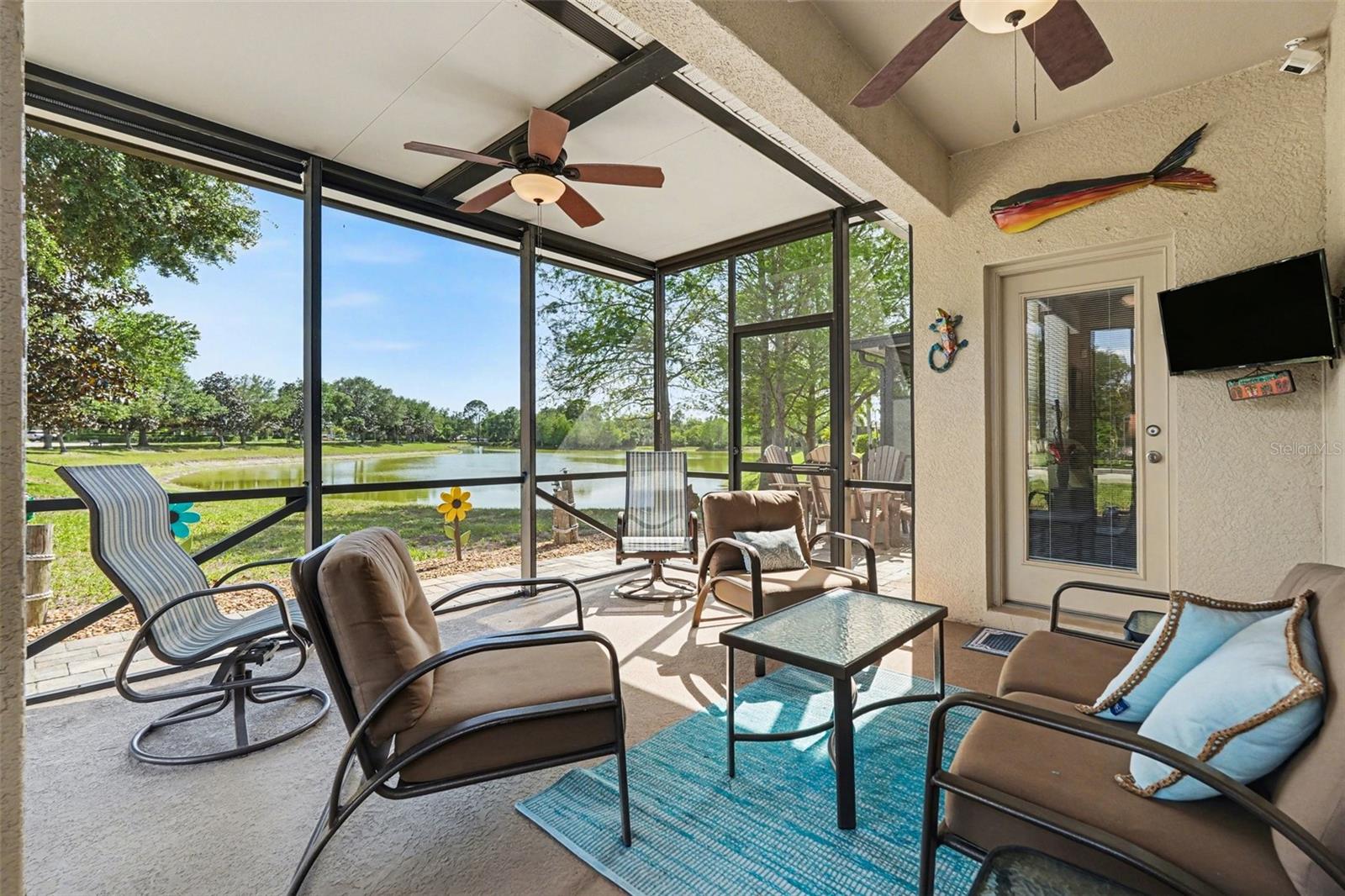 Listing photo id 27 for 2134 Barracuda Court