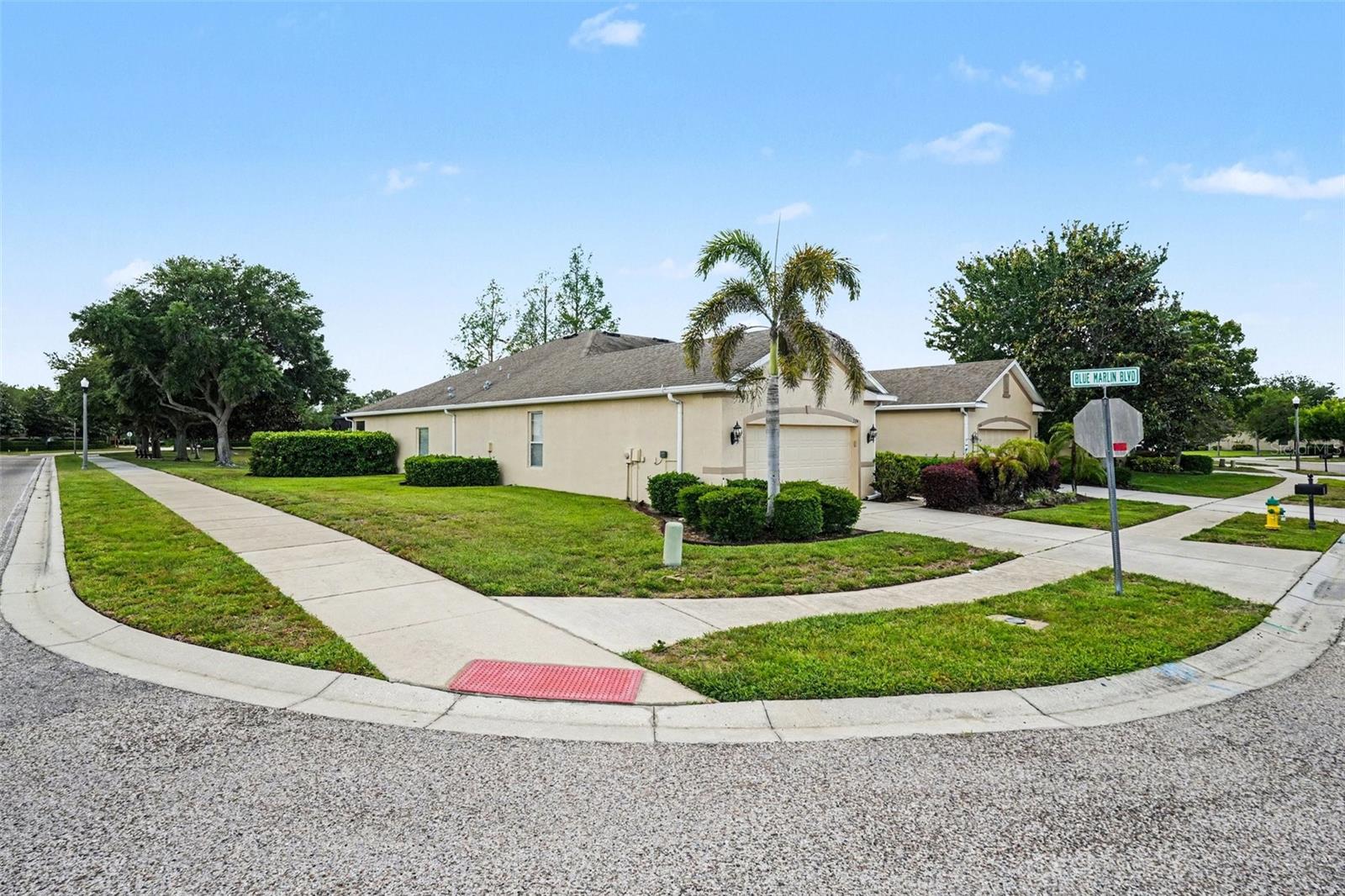 Listing photo id 1 for 2134 Barracuda Court