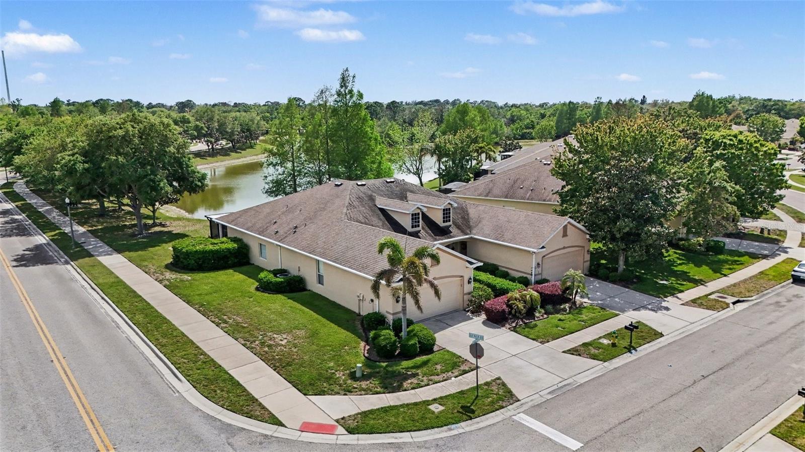 Listing photo id 31 for 2134 Barracuda Court