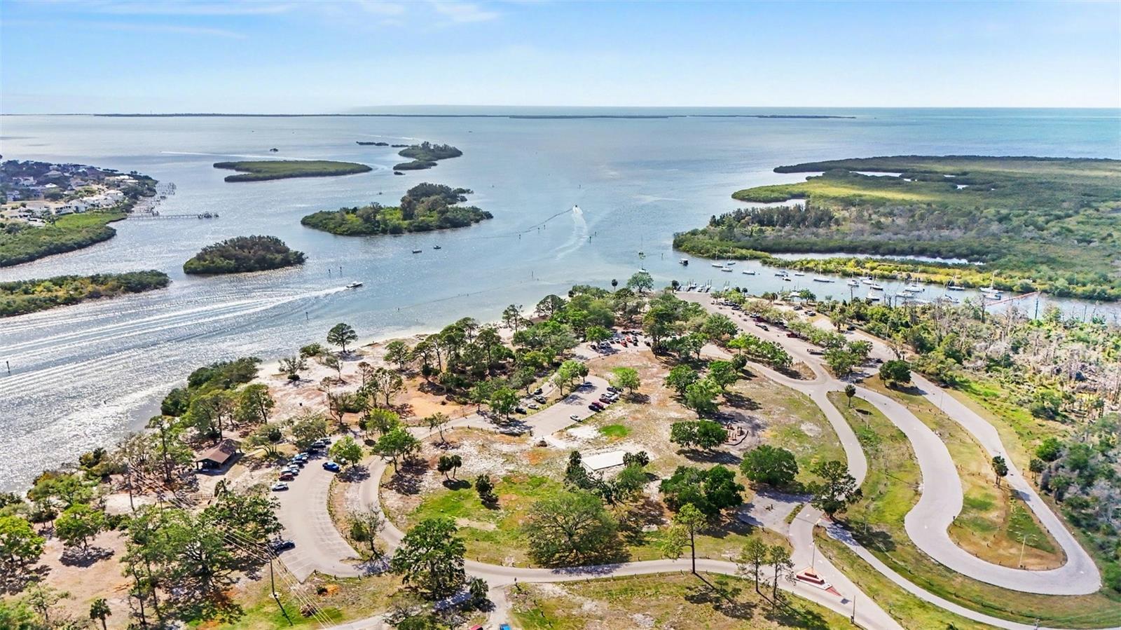 Listing photo id 34 for 2134 Barracuda Court