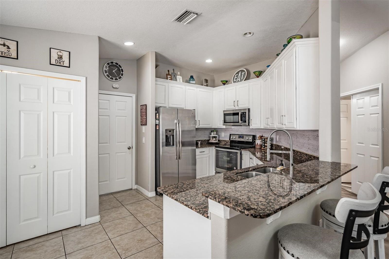 Image 10 of 43 For 12715 White Bluff Road