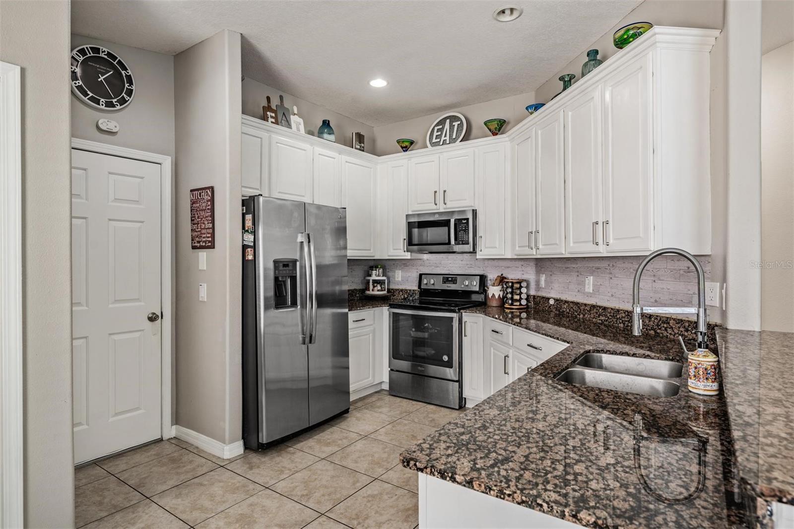 Image 12 of 43 For 12715 White Bluff Road