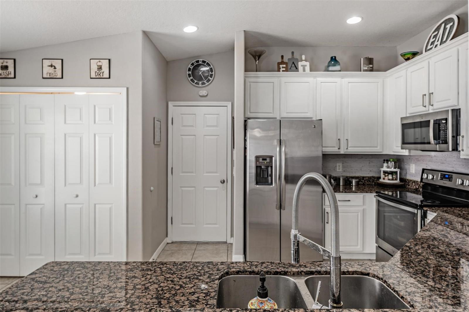 Image 13 of 43 For 12715 White Bluff Road