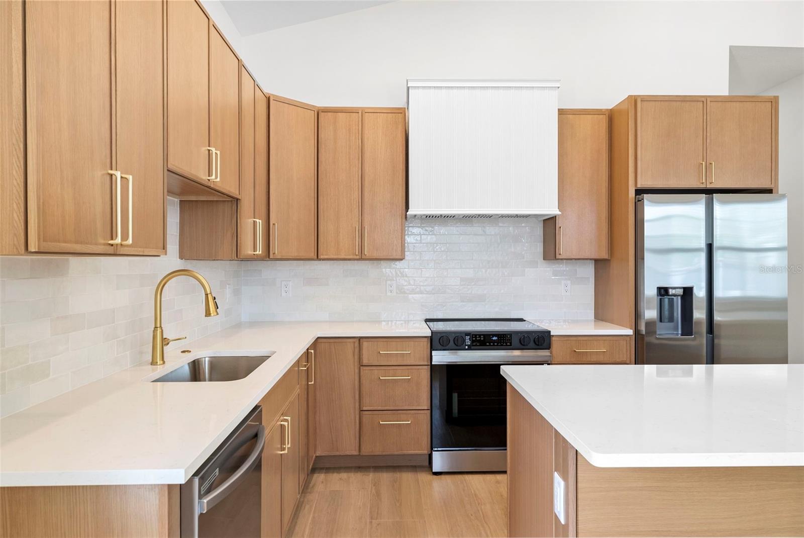 Image 11 of 44 For 1712 Comanche Avenue